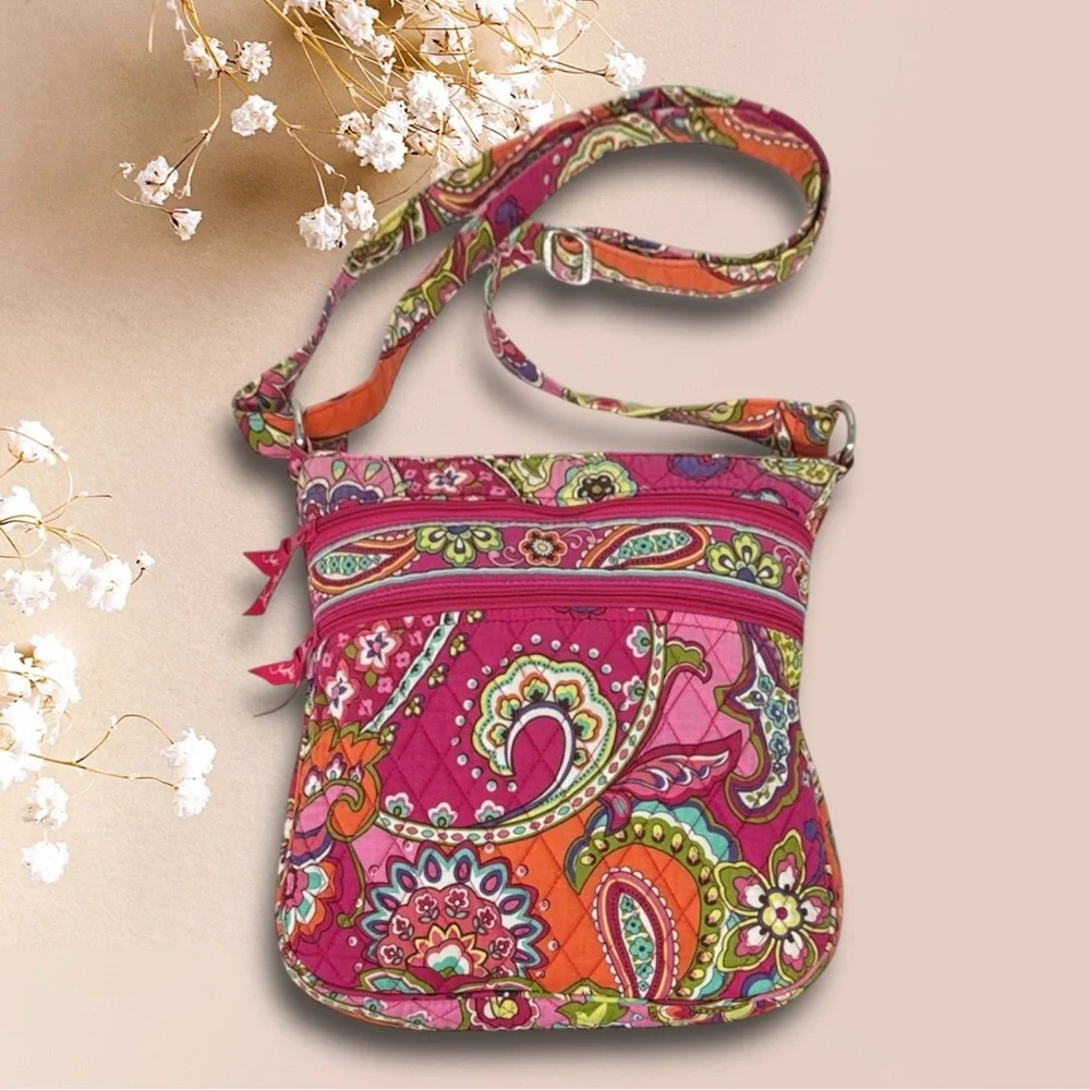 Vera Bradley Pink Floral Paisley Hipster Crossbody Purse Bag w/ Adjustable Strap